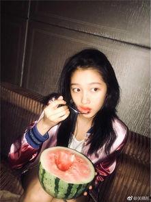 吃瓜图片娱乐圈,揭秘明星幕后故事